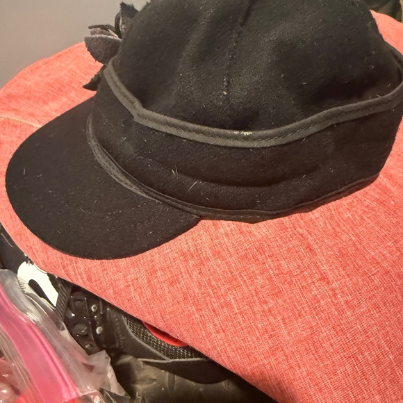 Stormy Kromer ladies wool hat - Picture 3 of 8